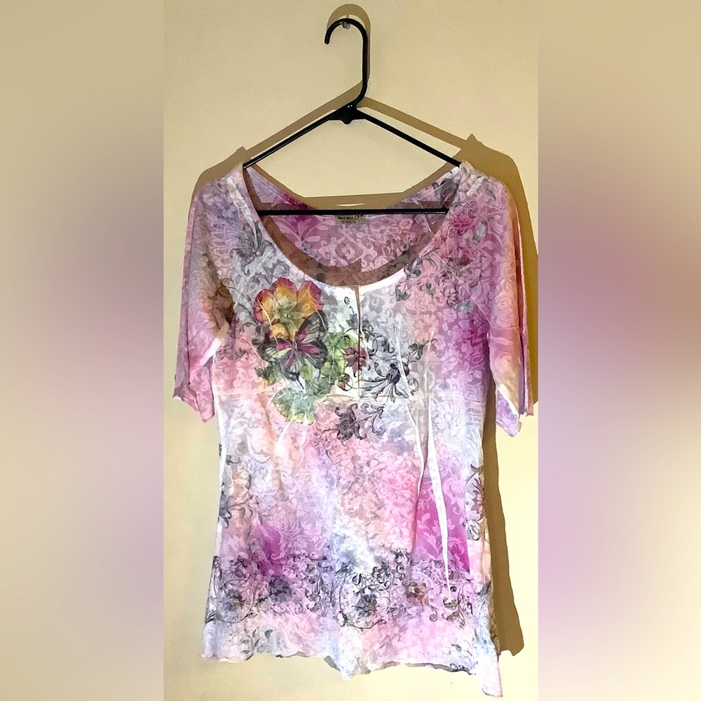 One World - Size M